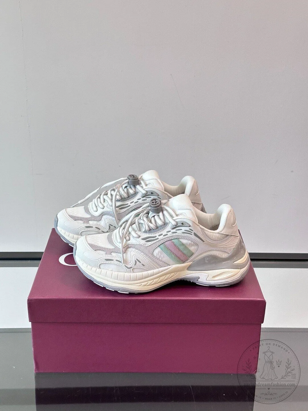 Stylish White Athletic Sneakers for Women, Comfortable Running Shoes 10 Stylish White Athletic Sneakers for Women, Comfortable Running Shoes