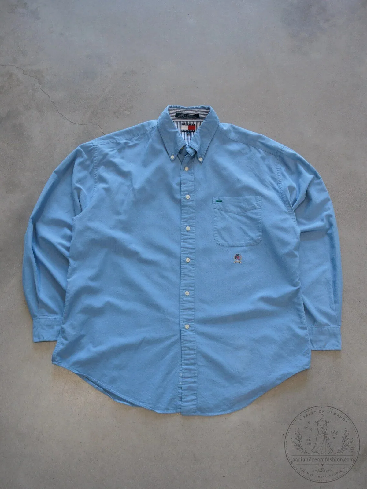 Vintage Tommy Hilfiger Light Blue Button-Down Long Sleeve Shirt 5 Vintage Tommy Hilfiger Light Blue Button-Down Long Sleeve Shirt