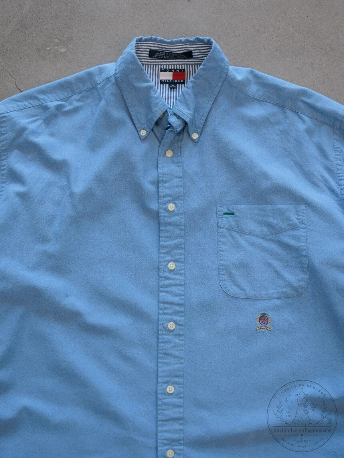 Vintage Tommy Hilfiger Light Blue Button-Down Long Sleeve Shirt 6 Vintage Tommy Hilfiger Light Blue Button-Down Long Sleeve Shirt